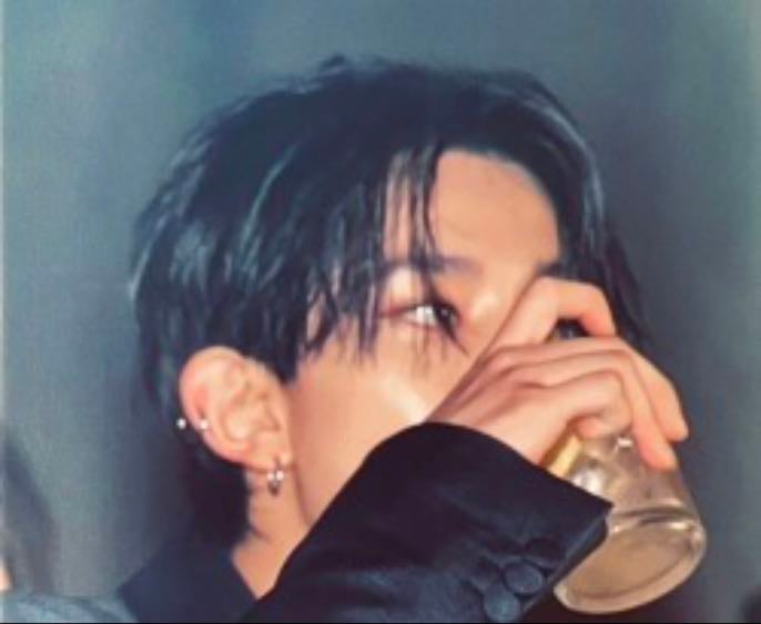 under the influence — lovriki - drunk bsf!hee x reader