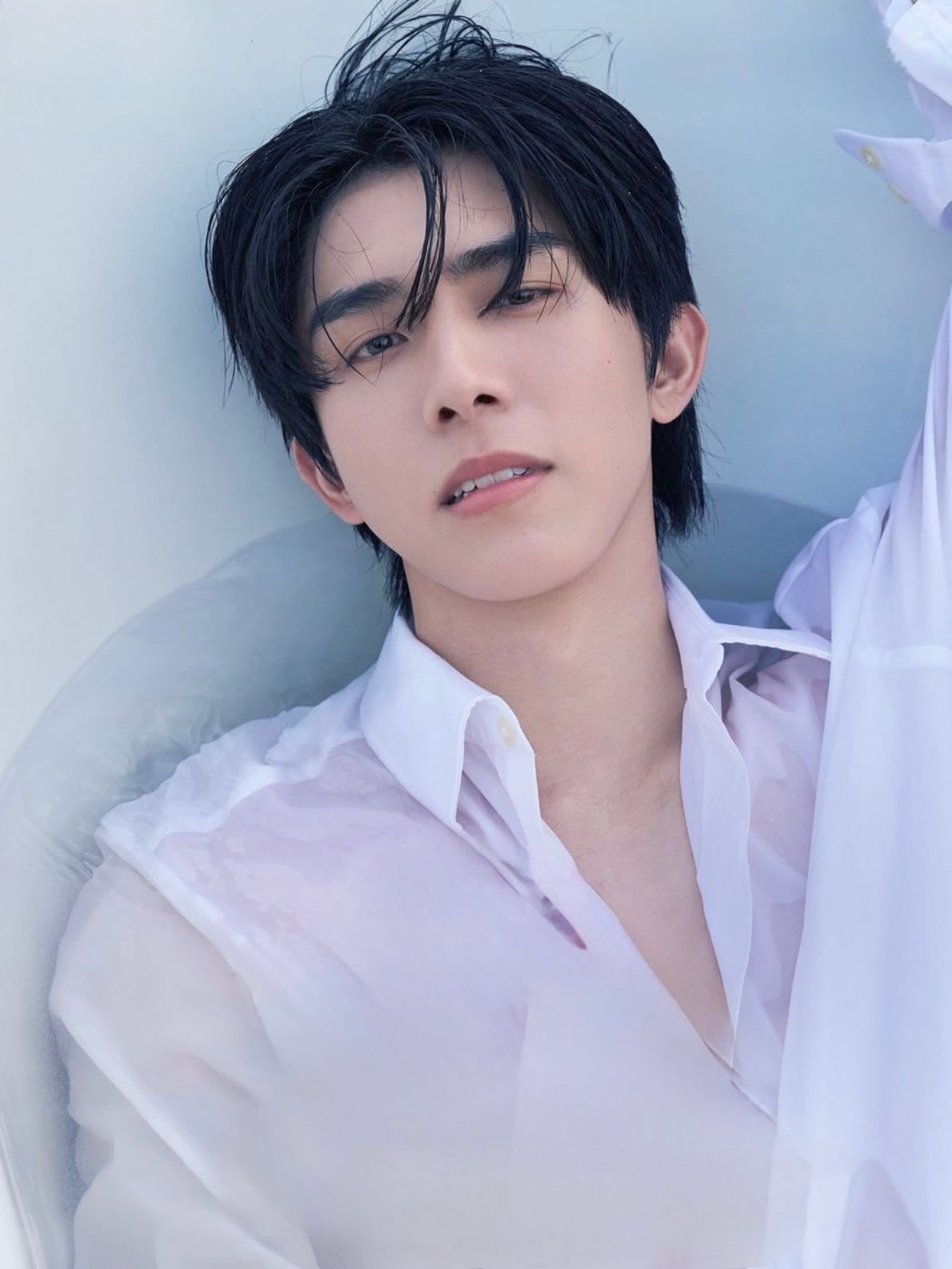 Boom Raveewit Jirapongkanon - Actor
