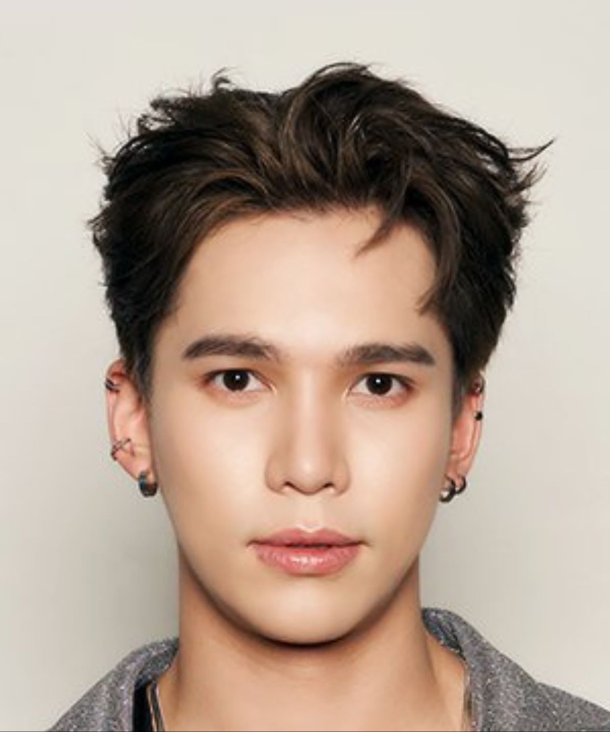 Max Kornthas Rujeerattanavorapan - Actor and model