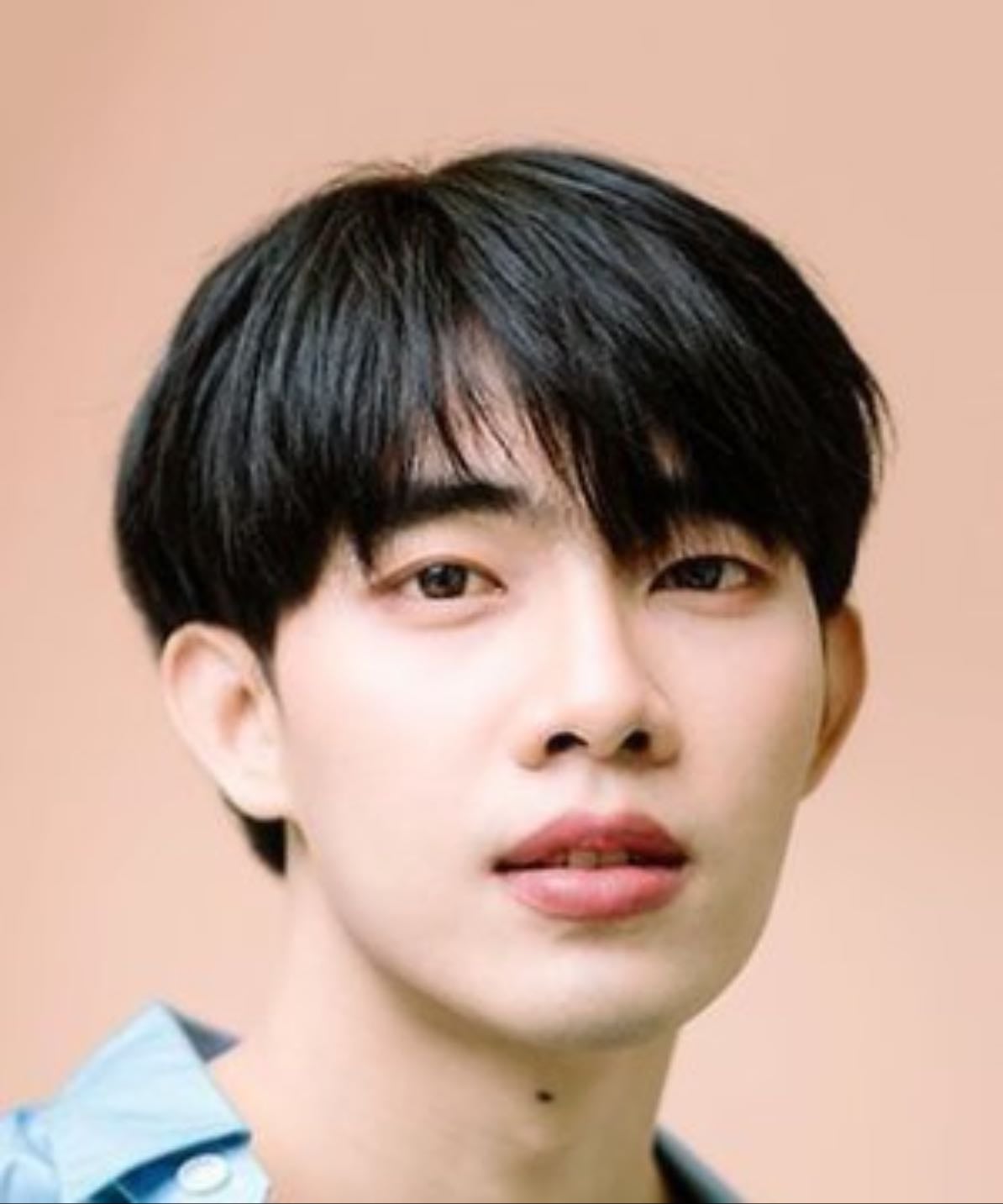 Folk Jakrin Sangruan - Actor and singer