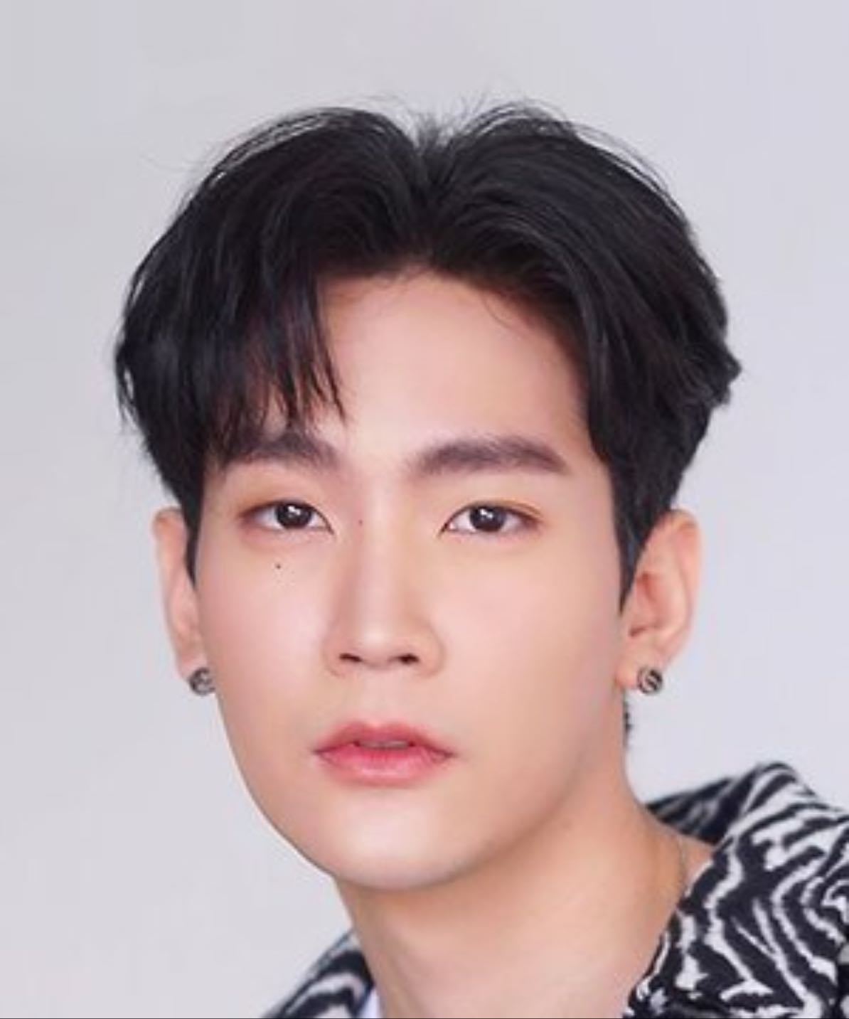 Kimmon Warodom Khemmonta - Actor, singer, and EMCEE