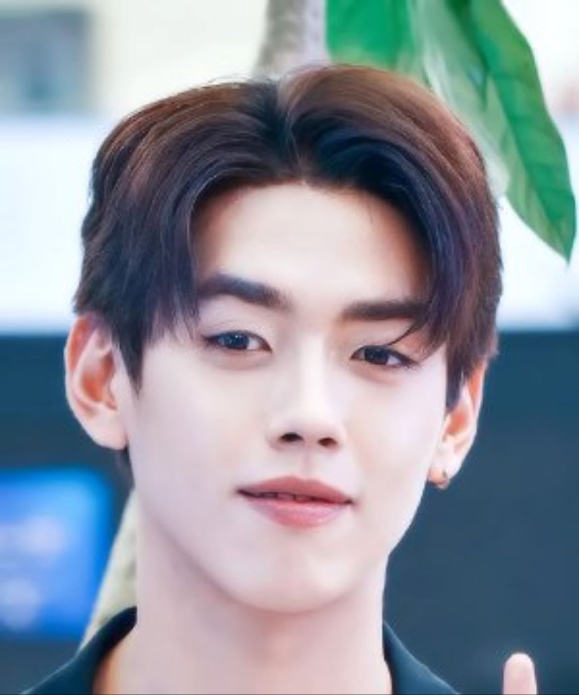 Ten Apivit Ueamahasopa - Actor and model