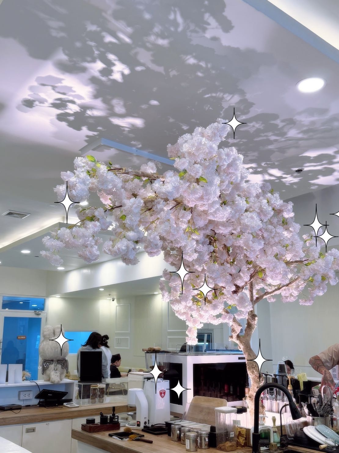 itaewon creative lounge cafe