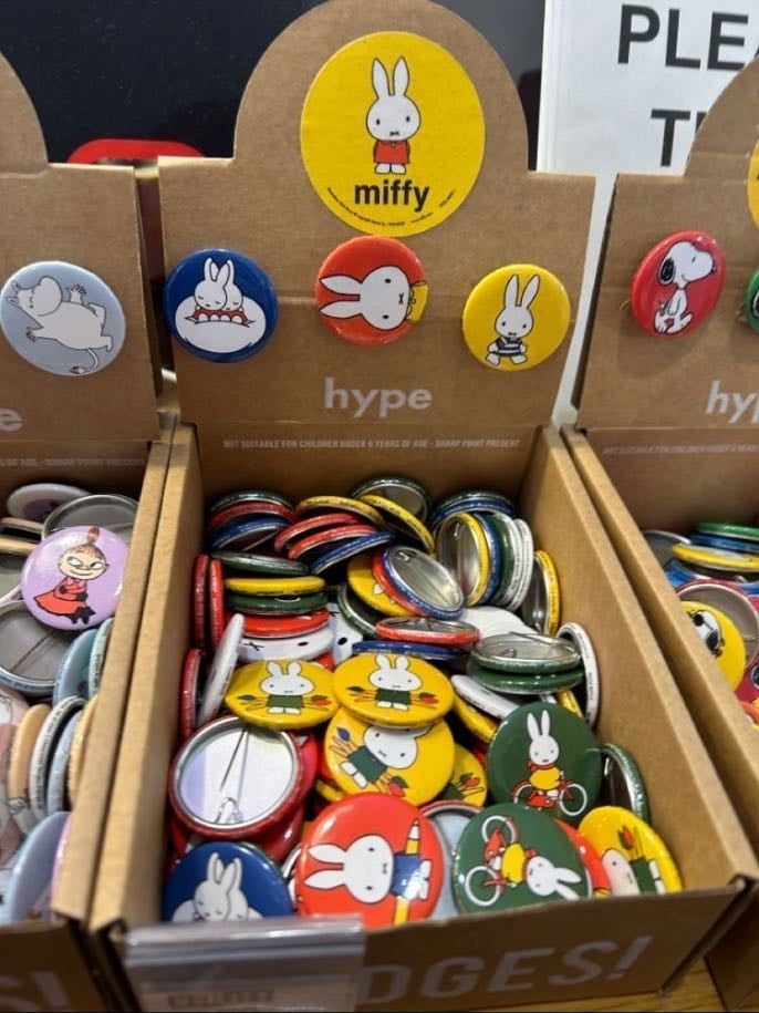 Collect merch